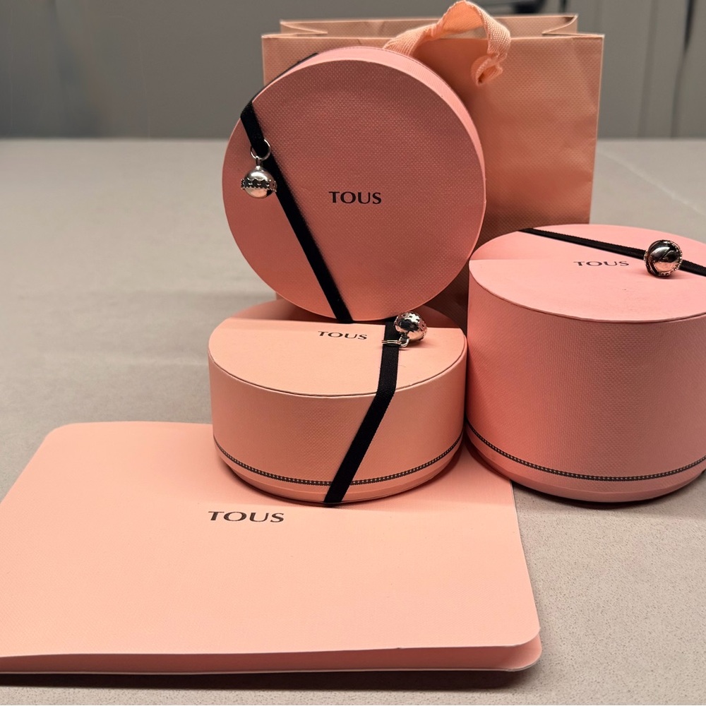 TOUS Pink Jewelry with Box and papers. Necklace, bracelets and earrings.